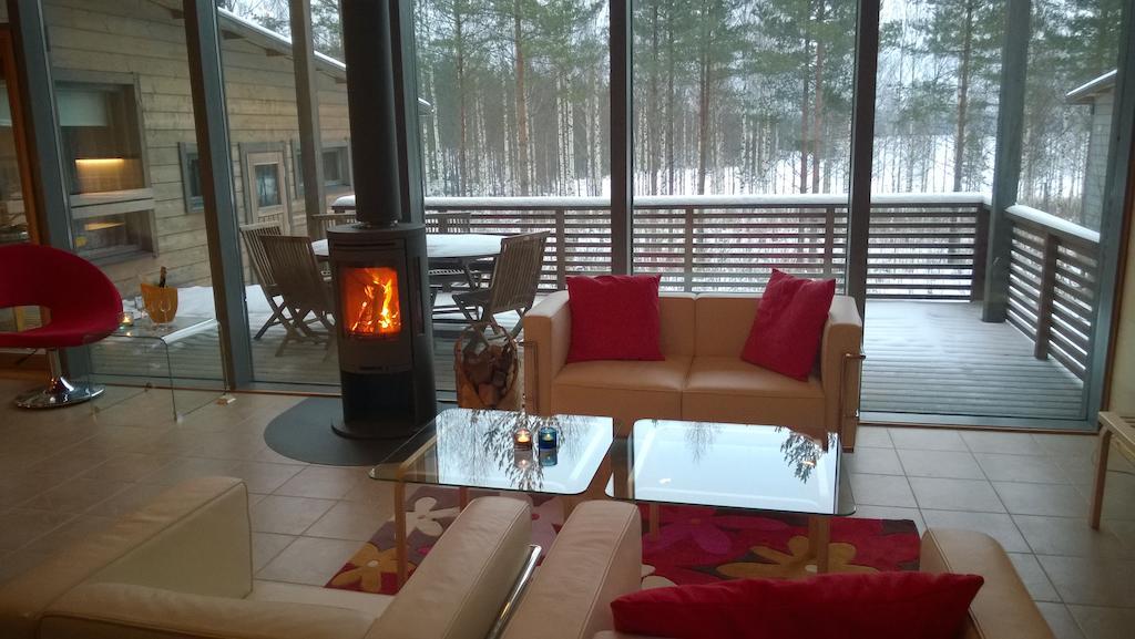 Kuoreksenniemi Villas & Lakehouse Puumala Værelse billede